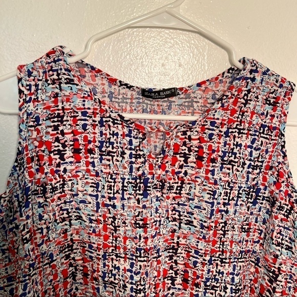 Zara Basic Sleeveless Shell Blouse Geometric - Picture 3 of 10